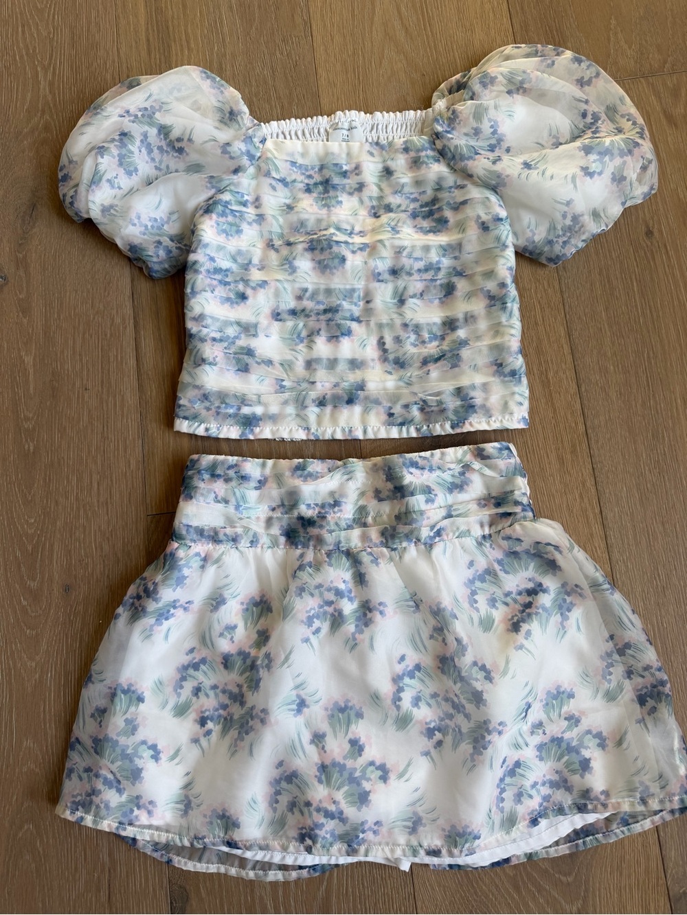 Abercrombie Kids Puff-Sleeve Top & Skirt Set - White with Blue Floral Print